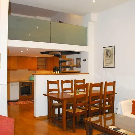 Luxurious Loft With Jacuzzi Daire